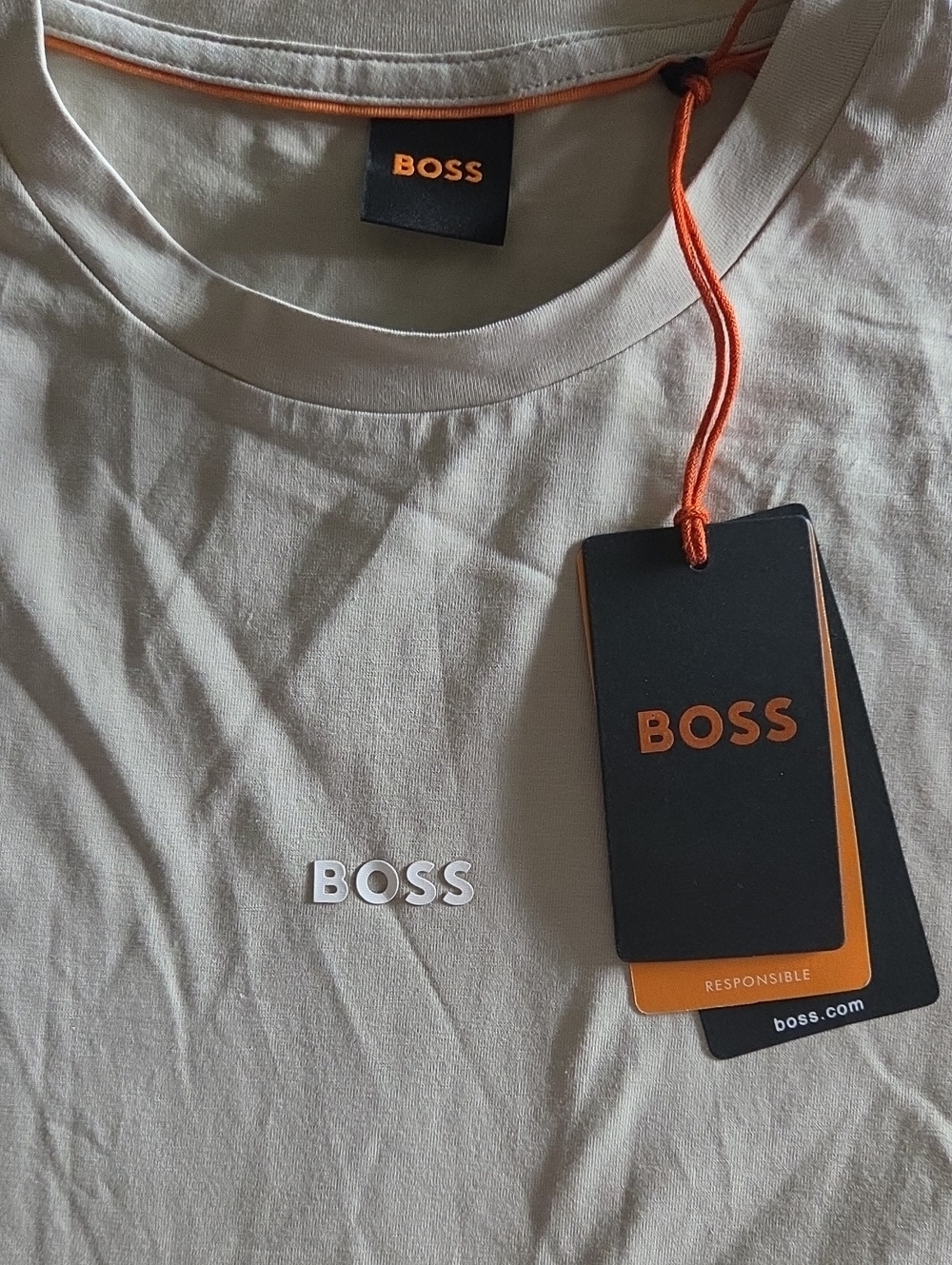 NWT BOSS Men's Crew Neck Short Sleeve T-Shirt in BEIGE